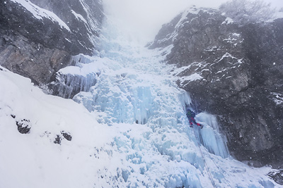 photo montagne alpes oisans ecrins la grave cascade glace colere du ciel