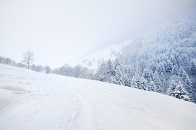 photo montagne alpes bauges randonnée raquettes col arclusaz