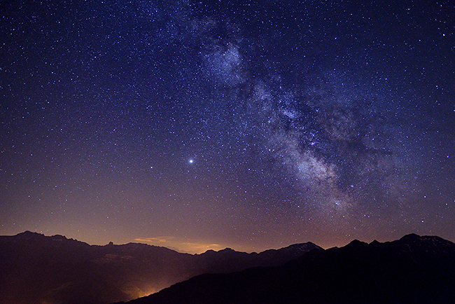 photo montagne alpes beaufortain astrophotographie comete neowise