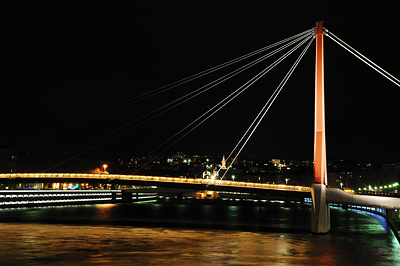 photo lyon passerelle palais justice