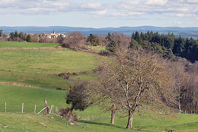 photo forez auvergne loire haute-loire paysage village