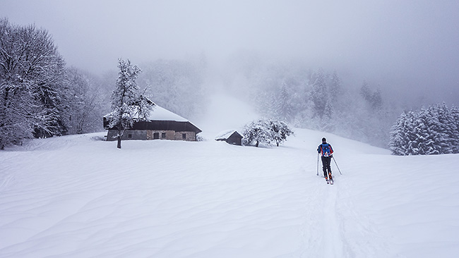 photo montagne alpes ski randonnée rando savoie bauges albertville fort batterie marthod