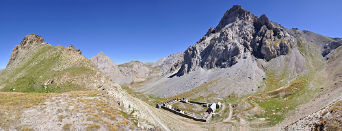 photo montagne alpes randonnée GR5 col mallemort baraquements viraysse