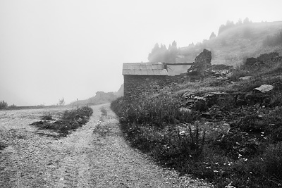 photo montagne alpes randonnée GR5 cerces ruines losa