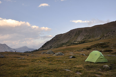 photo montagne alpes randonnée GR5 cerces lac cristol bivouac tente