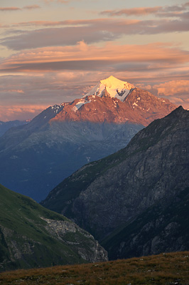 photo montagne alpes randonnée GR5 col croix bonhomme coucher soleil mont pourri