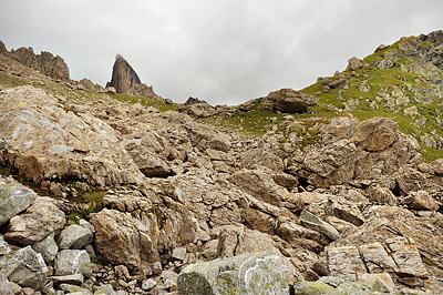 photo montagne alpes randonnée GR5 beaufortain col bresson pierra menta rochers nuages