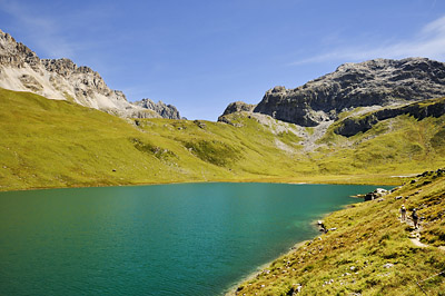 photo montagne alpes randonnée GR5 vanoise lac plagne entre le lac