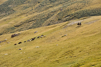 photo voyage asie centrale kirghizstan kirghizistan kirghizie kyrgyzstan tash rabat lac chatyr kol rando randonnee