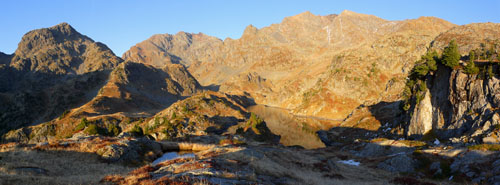 photo montagne alpes randonnée lac du crozet lac longet coucher de soleil belledonne