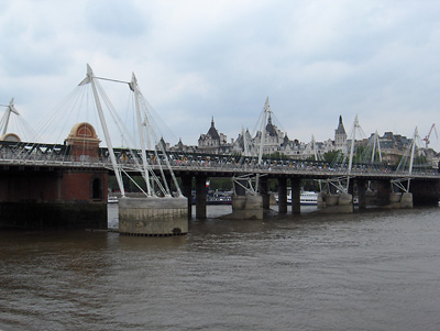 londres Golden Jubilee Bridge