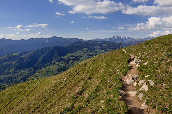 photo montagne alpes randonnée rando haute savoie bornes aravis thônes serraval faverges sulens