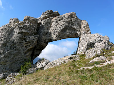 photo montagne alpes randonnée pierre percée