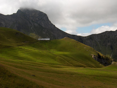 photo montagne alpes randonnée Pointe de Mandallaz Aulp de Fier nuages