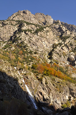 photo montagne alpes ecrins valjouffrey refuge font turbat lac pissoux cascade pisse