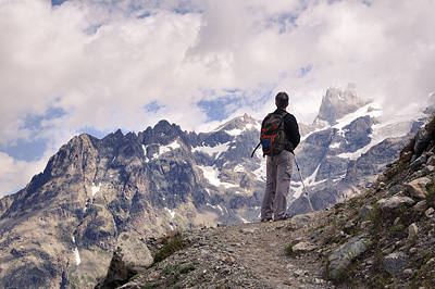 photo montagne alpes randonnée ecrins berarde refuge pilatte