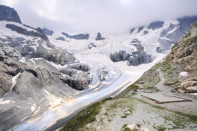 photo montagne alpes randonnée ecrins berarde refuge pilatte