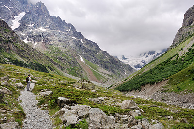 photo montagne alpes randonnée ecrins berarde refuge pilatte