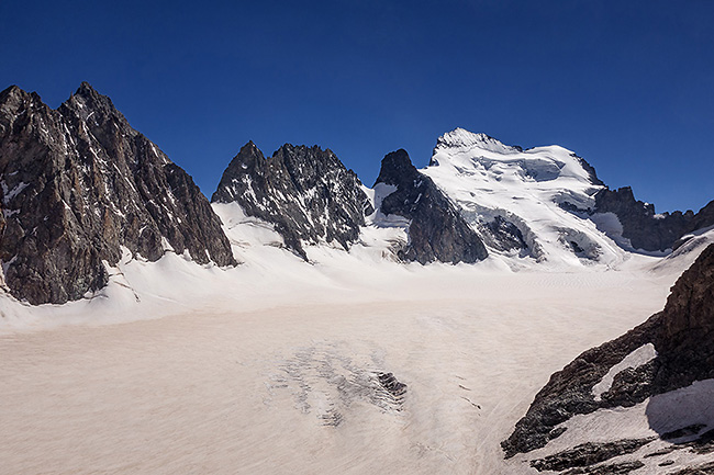 photo montagne alpes alpinisme ecrins roche faurio