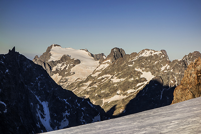 photo montagne alpes alpinisme ecrins roche faurio