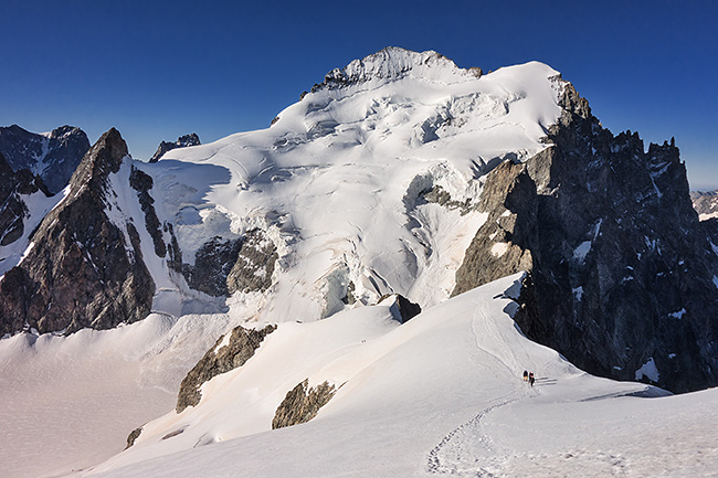 photo montagne alpes alpinisme ecrins roche faurio