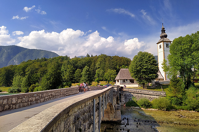 photo voyage europe centrale alpes balkans slovenie lac bohinj escalade