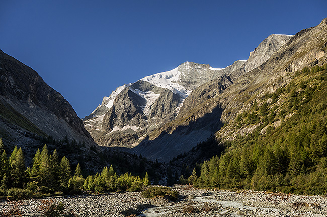 photo montagne alpes randonnée suisse valais zinal refuge cabane grand mountet