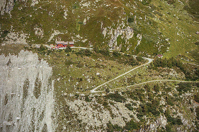 photo montagne alpes randonnée suisse valais zinal refuge cabane grand mountet