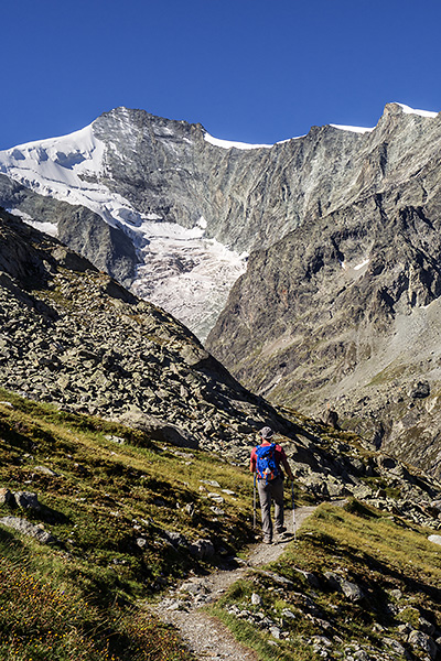 photo montagne alpes randonnée suisse valais zinal refuge cabane grand mountet