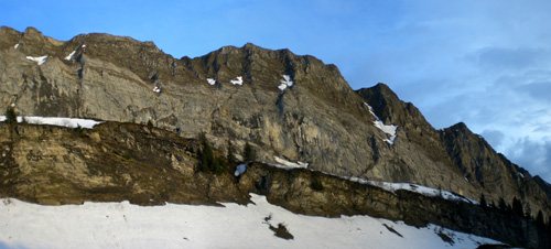 photo montagne alpes randonnée Refuge Tête de Bostan coucher de soleil falaises