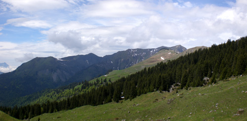 photo montagne alpes randonnée Refuge Tête de Bostan chalets panorama