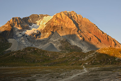 photo montagne alpes randonnée tour des glaciers vanoise TGV coucher soleil grande casse