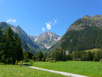 photo montagne alpes randonnée tour du mont blanc tmb kora suisse val ferret