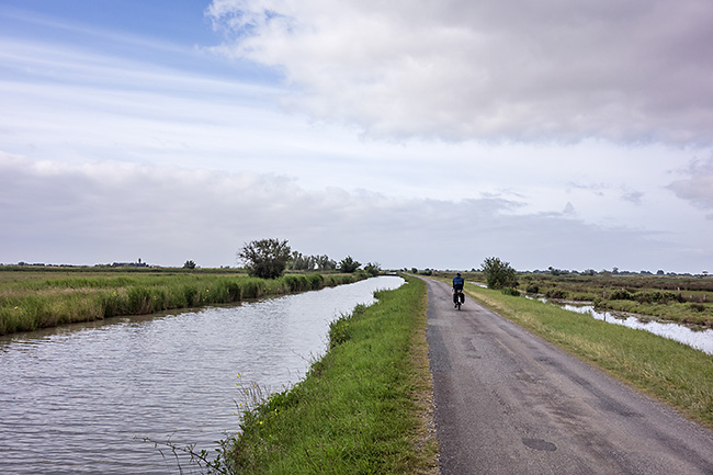 photo vélo tour de la gironde charente maritime port maubert blaye