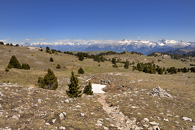 photo montagne alpes randonnee rando vercors plateaux refuge cabane chaumailloux mont aiguille