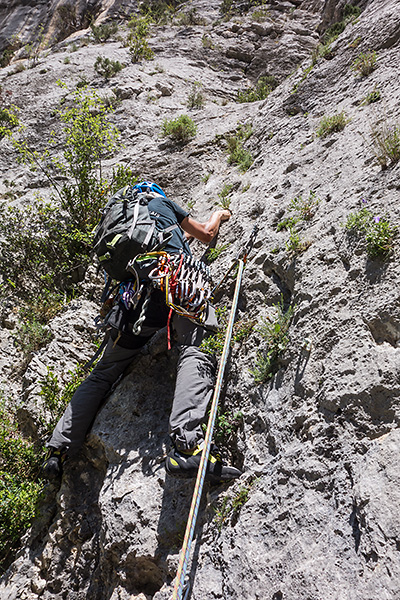 photo montagne alpes escalade grande voie gorges verdon escales point sublime derobee