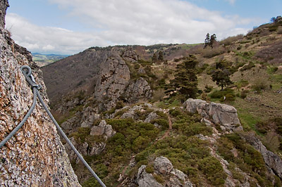 photo montagne via ferrata haute-loire auvergne rochers miramande