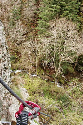 photo montagne via ferrata haute-loire auvergne rochers miramande