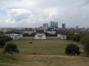 Greenwich - Vue sur le National Maritime Museum et sur Canary Wharf