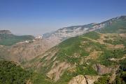 Une des rares vallées vertes près de Tatev
