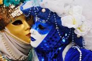 Murmures entre masques