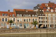 Maisons au bord du canal