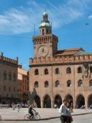 Plazza Maggiore - L'Horloge de la Torre d'Accursio