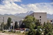 Mairie de Karakol, au pied des montagnes