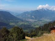 Vue au loin sur le lac d'Annecy