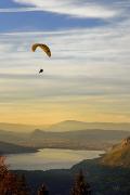 Parapente du soir au-dessus du lac d'Annecy