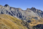 Dernier regard sur les impressionnantes falaises du Pas de la Cavale