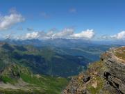 Le Beaufortain. Au fond, les Aravis.