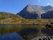 Lac Fourchu et le massif du Taillefer