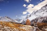 Hameau face aux Ecrins